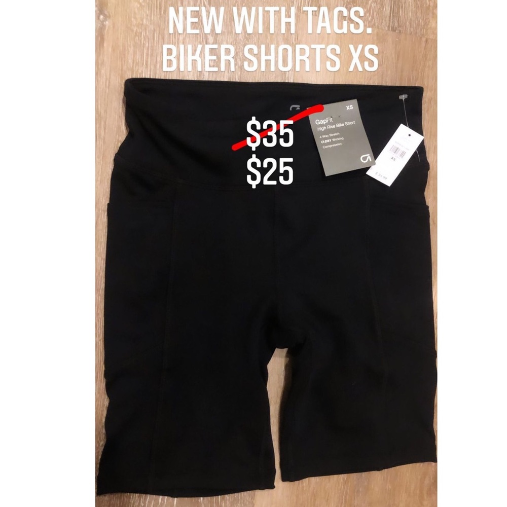 Gap fit biker shorts